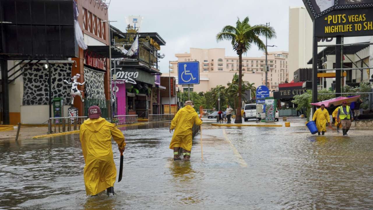 inundaciones en zona hotelera por helene (1)