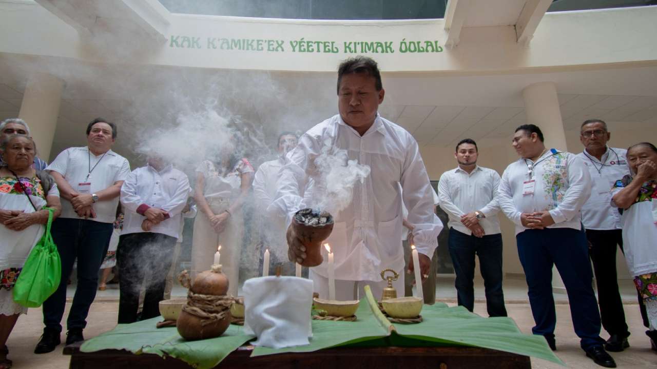 Primer encuentro de medicina tradicional