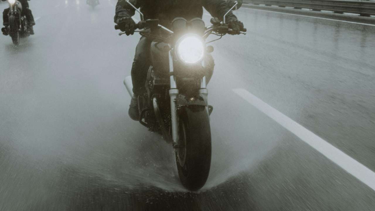 rodadas de moto en las madrugadas