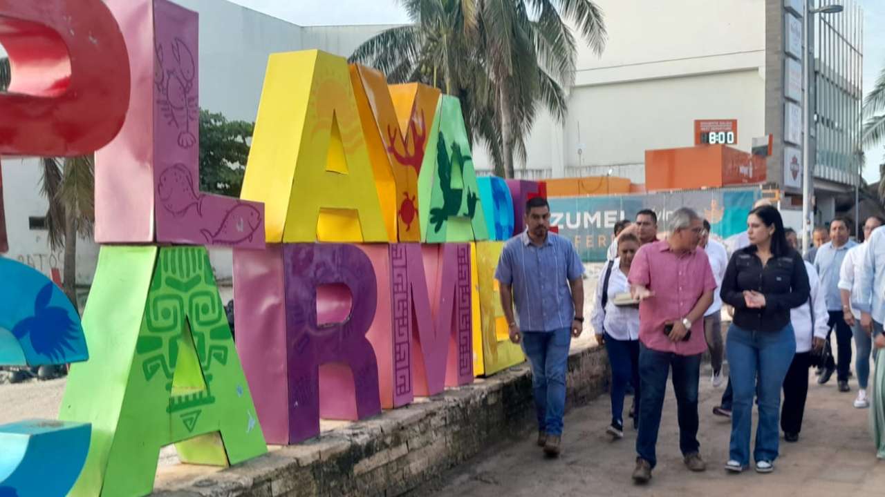 visita de Estefanía Mercado a la Quinta Avenida