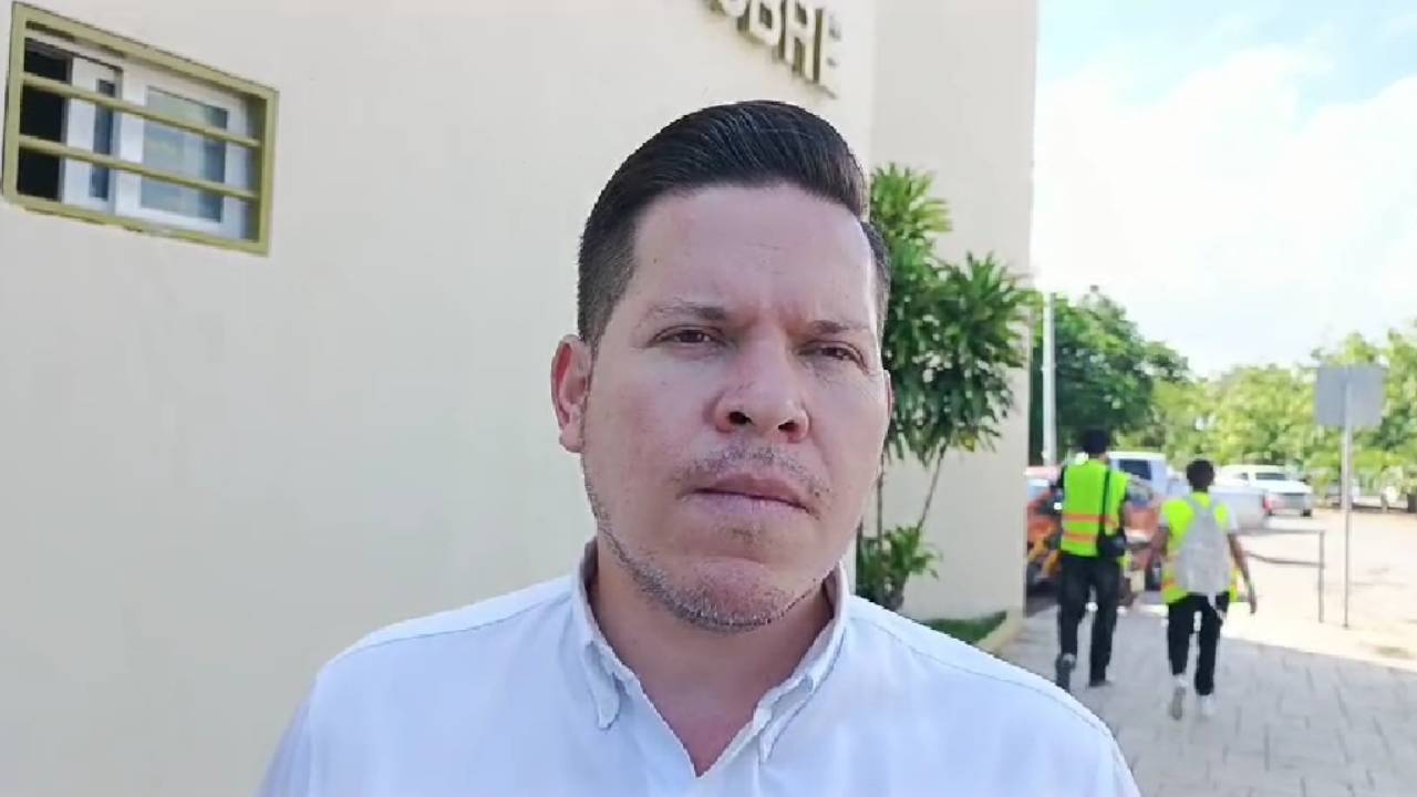 Cancún refuerza control de comercio en vía pública por temporada navideña