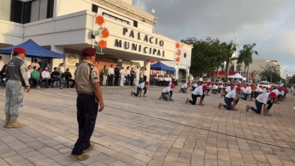 Desfile en Playa del Carmen concluye con éxito