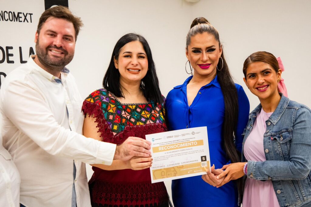 El gobierno de Solidaridad ofrece a mujeres emprendedoras oportunidad de iniciar sus propios negocios