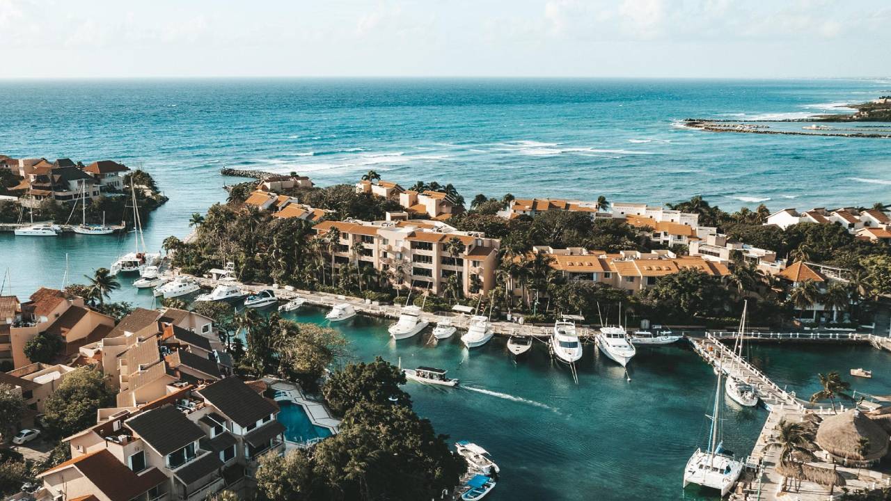 Publican convocatoria para elección de alcalde en Puerto Aventuras