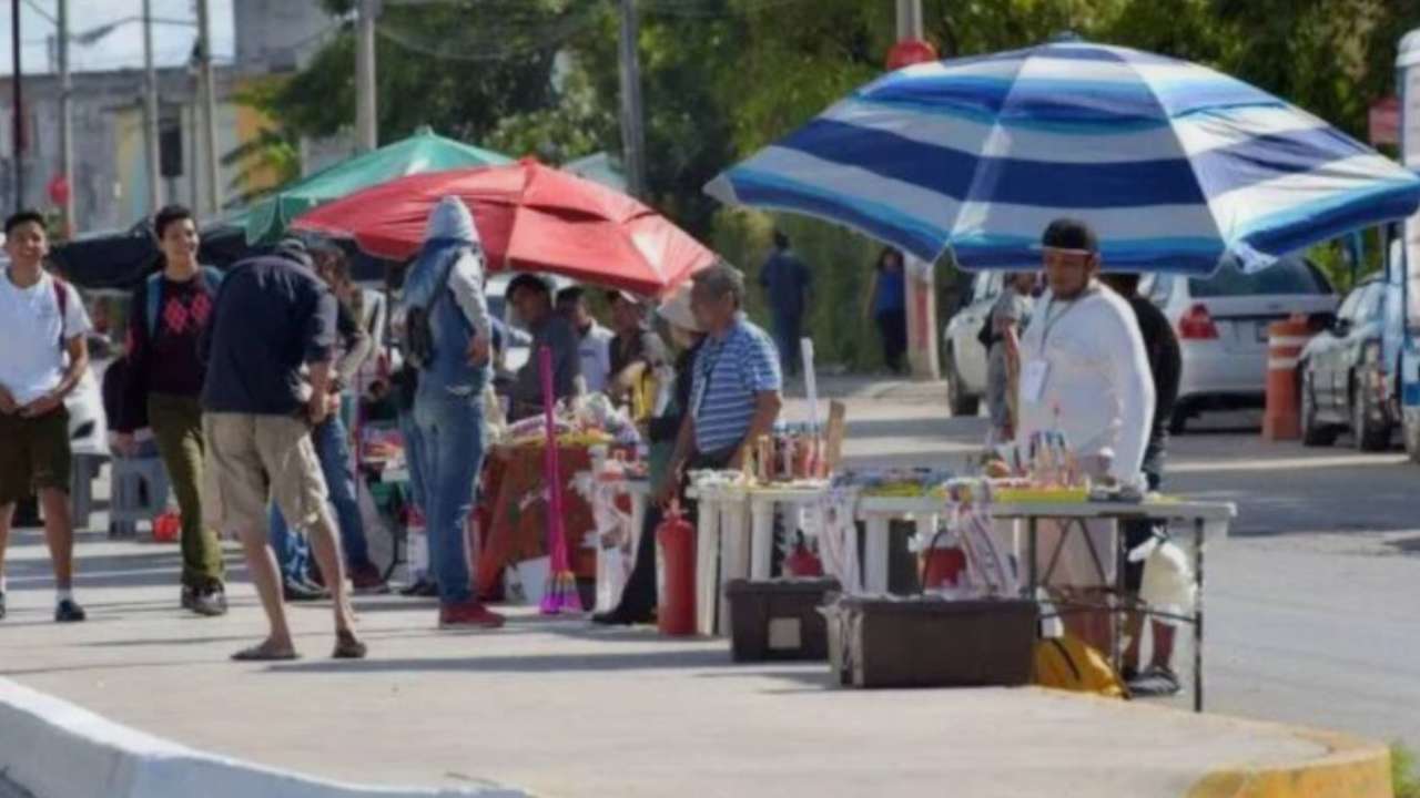 operativo navideño en comercio en la vía pública
