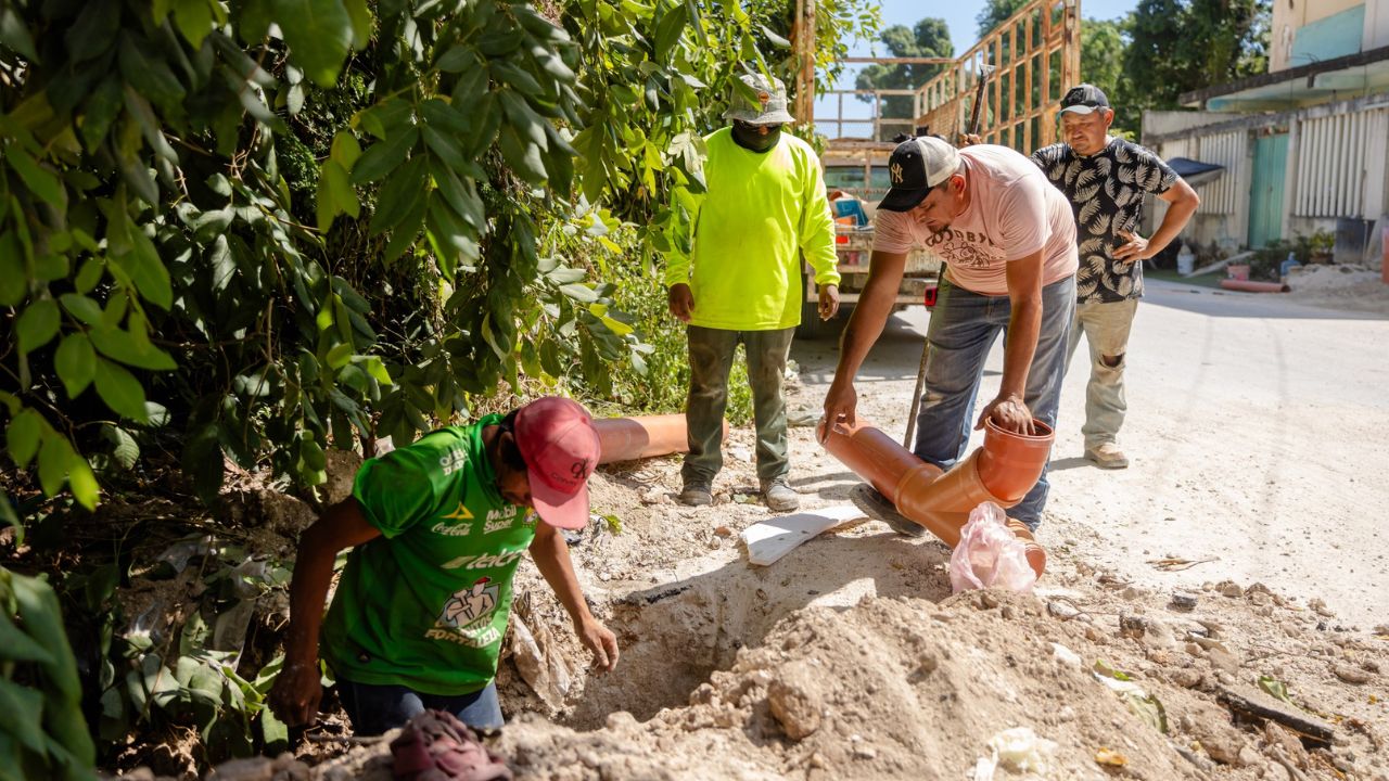 Inician obras de drenaje sanitario en Tulum para mejorar calidad de vida en la Colonia Ejido