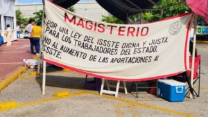 Protesta magisterial en Q. Roo: SNTE regresa a clases, pero el Comité de Lucha sigue en paro