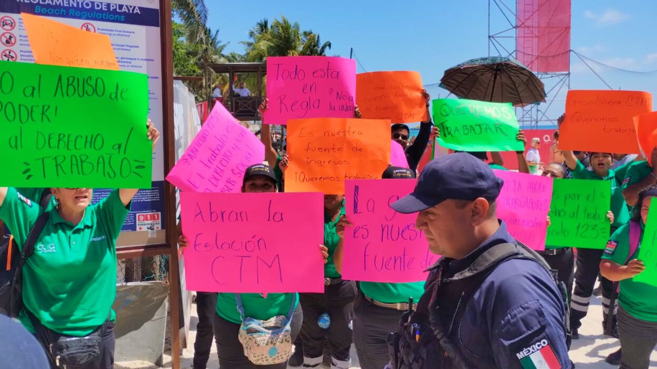 Trabajadores protestan por clausura de gasolinera en Playa del Carmen