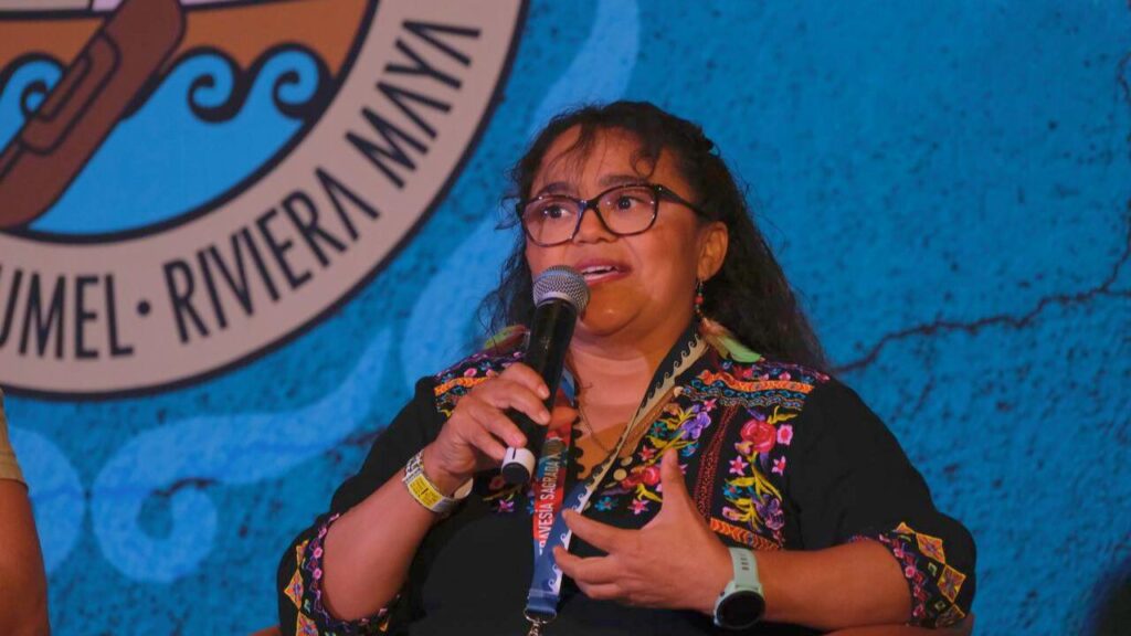Canoeros comparten cómo la Travesía a Cozumel transformó sus vidas
