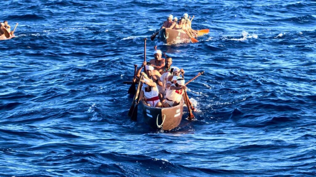 Más de 300 canoeros cruzan el mar en homenaje a Ixchel durante la Travesía Sagrada Maya 2025 2