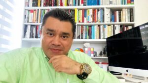 Ofrecen $2 millones por localización del psiquiatra Edgar Landeros