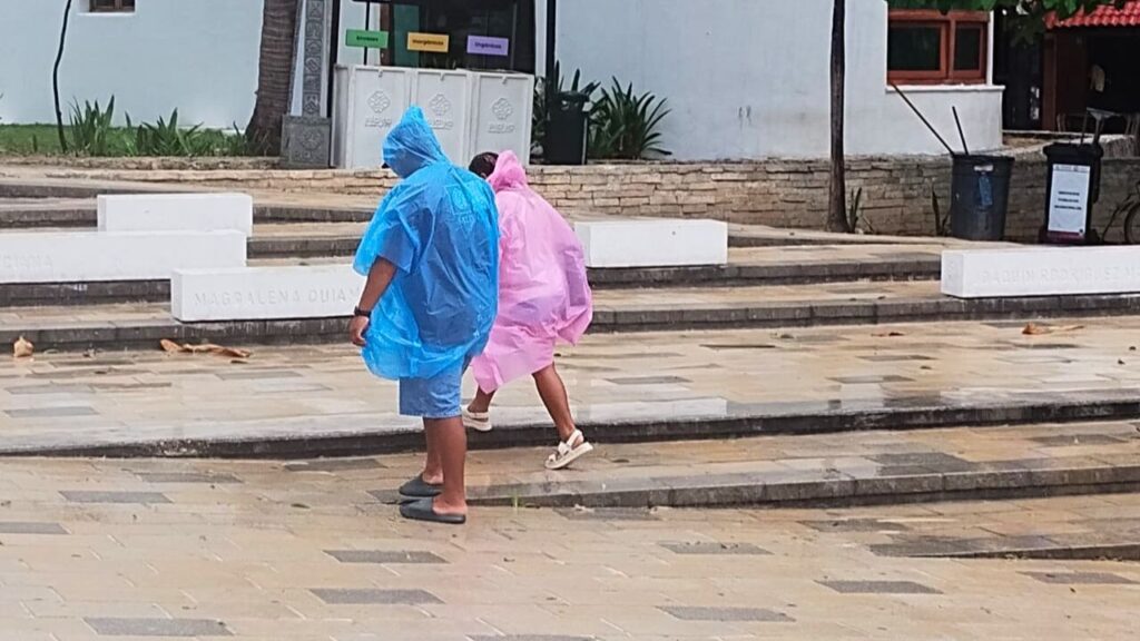 Lluvias calman la sensación de hasta 55 grados centígrados en Playa del Carmen