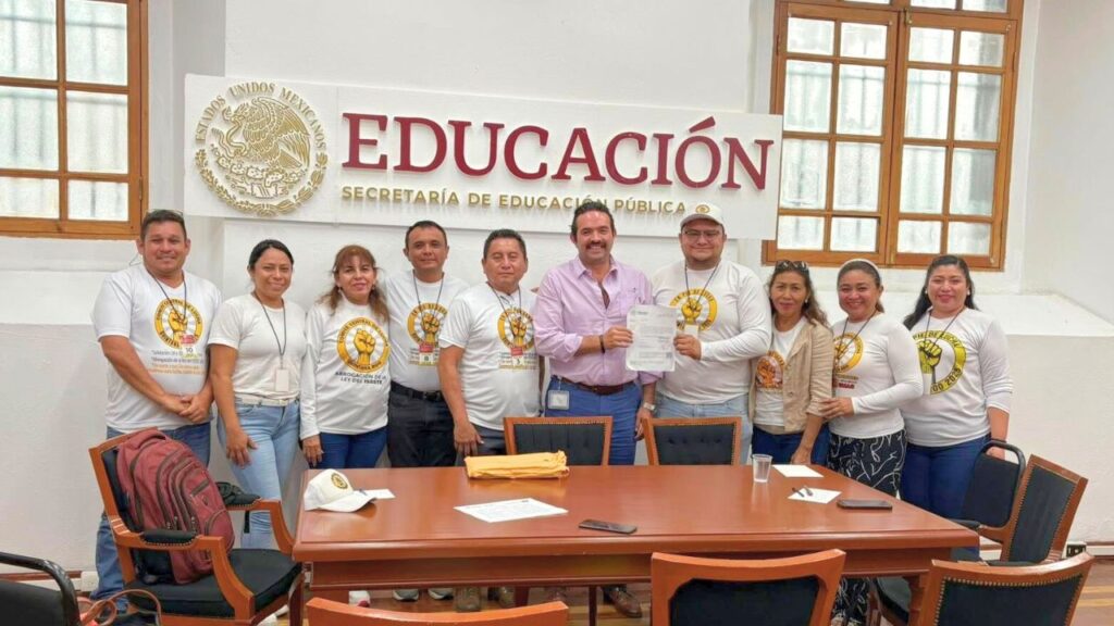 Maestros de Quintana Roo etablan mesas de trabajo con la federación