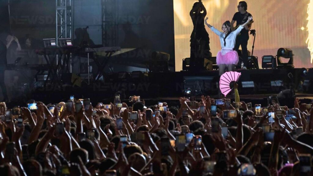 Concierto de Belanova en Playa del Carmen convoca a más de 35 mil personas. Foto: Paola Chiomante