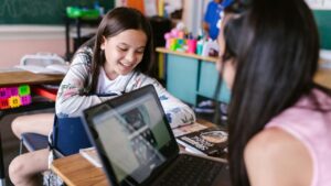 Tecnolochicas en Quintana Roo: Cursos de verano gratis para aprender programación. Foto: Pexels