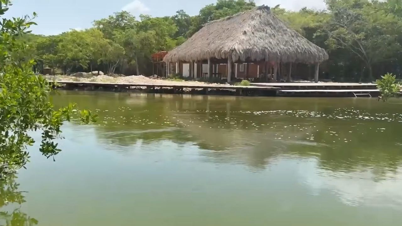 Tras denuncias, especialistas inspeccionan relleno ilegal en el Estero de Chac