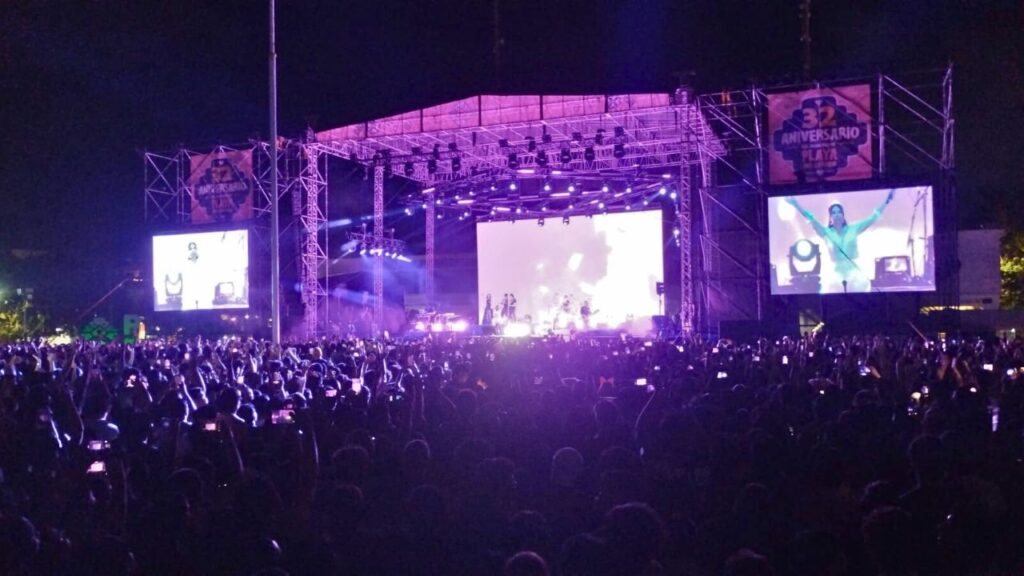 Concierto de Belanova en Playa del Carmen convoca a más de 35 mil personas. Foto: Yolanda Aldana