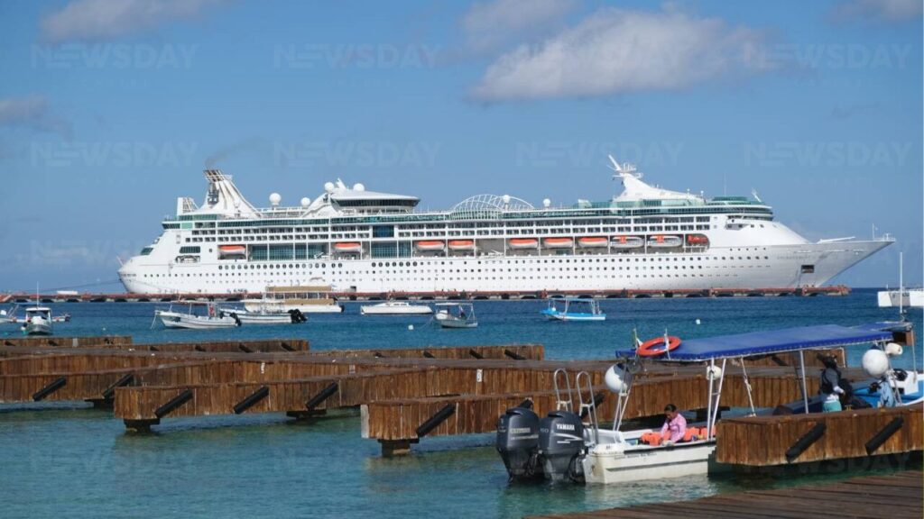 De manera temporal se suspende la construcción del Cuarto Muelle de Cozumel.