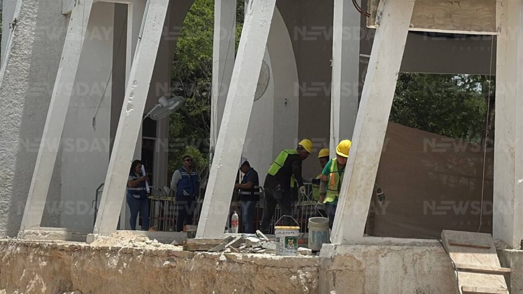 Remodelación de la Catedral en Ombligo Verde de Cancún no afectará área protegida, señala Ecología municipal. 📸 Paola Chiomante