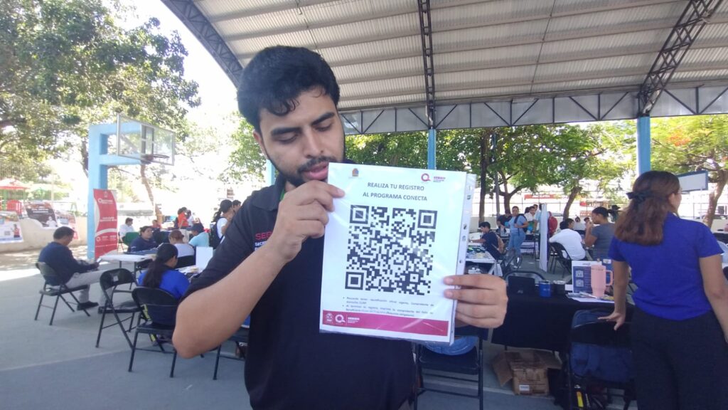Programa 'Conecta Quintana Roo' conecta a 24 mil personas con chips de Internet gratis en Quintana Roo.