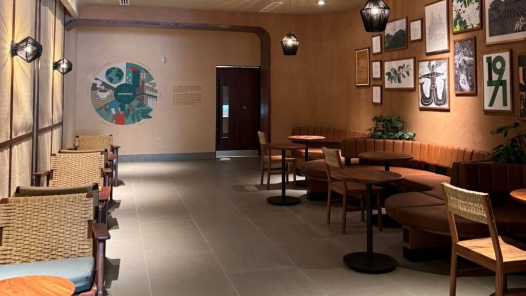 Starbucks Greener Store en Playa del Carmen ya abrió, con 60% del personal femenino. Foto: Cortesía