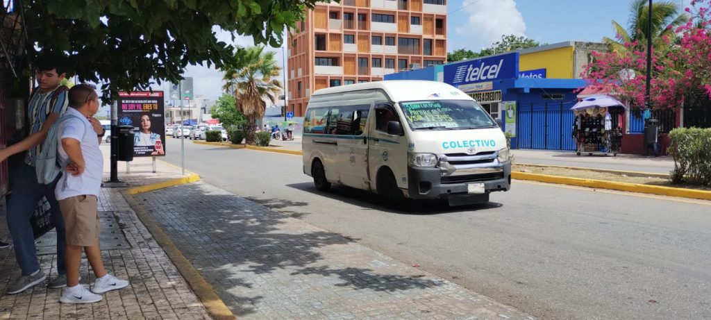 ADO estudia expandir sus servicios al transporte público en Quintana Roo.