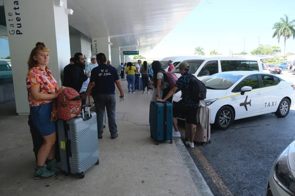 Adiós a las largas filas: anuncian plan para agilizar migración en aeropuertos de Q. Roo