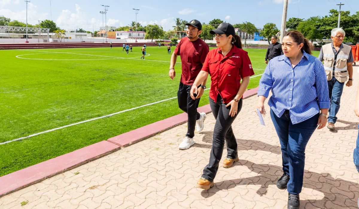 Playa del Carmen: todos los campos de fútbol ya tienen pasto sintético