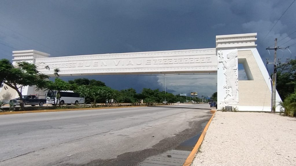 Arco de Acceso a Playa del Carmen incluye tecnología de reconocimiento de placas vehiculares.