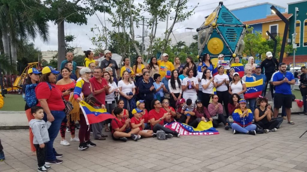 Regidora propone primer reglamento municipal de atención y apoyo a migrantes en Playa del Carmen.