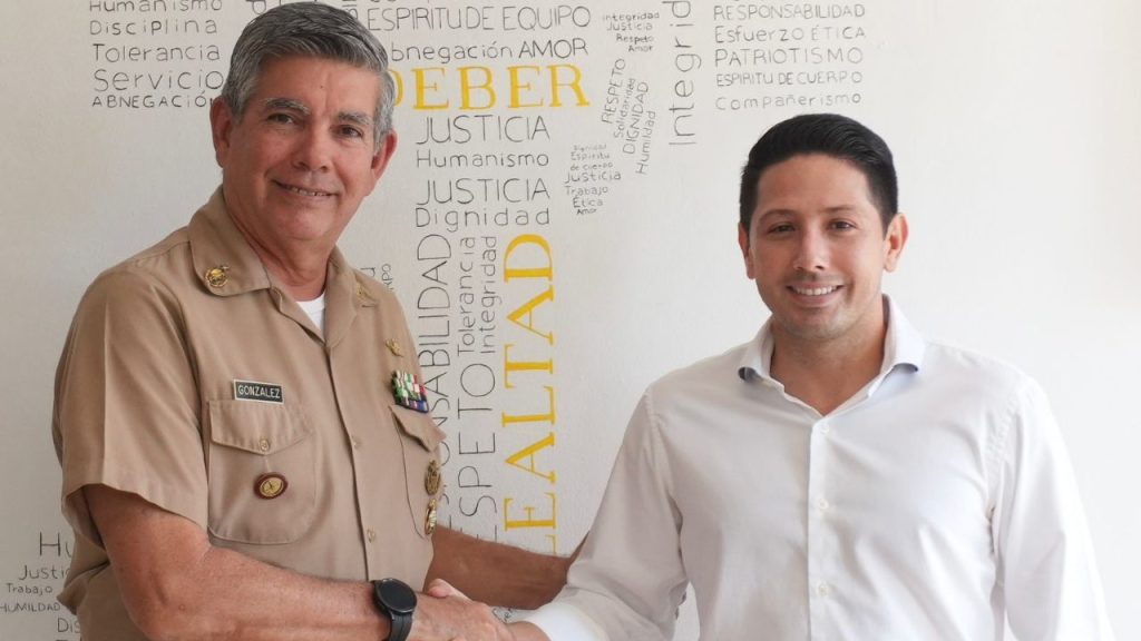 Reunión entre el Sector Naval de Cozumel y la XVIII Legislatura de Quintana Roo para fortalecer la seguridad en Cozumel y su puerto de cruceros.