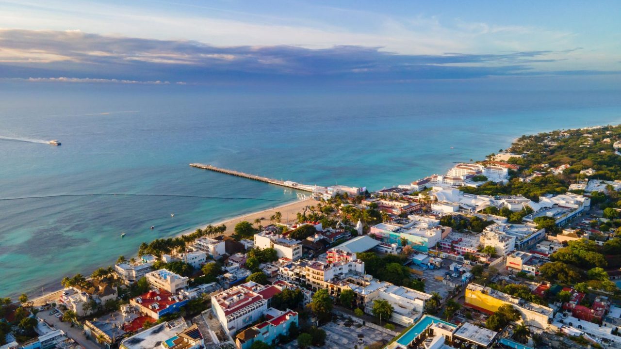 Playa del Carmen en el Tianguis Turístico 2026 presenta la marca "Let's Playa" para atraer turismo cultural, premium y mercados europeos.