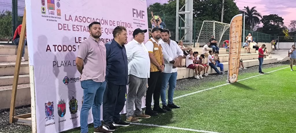 Inauguración del Torneo Nacional de Futbol Varonil 2026 en Playa del Carmen, en las canchas de la unidad deportiva Poliforum.