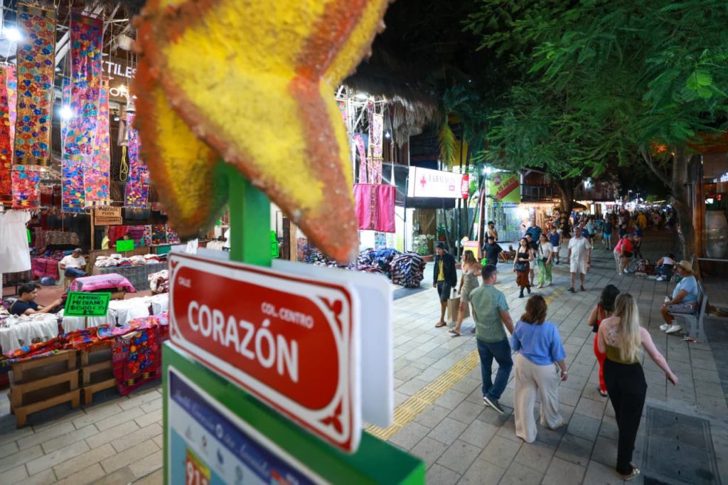 Playa del Carmen en el Tianguis Turístico 2026 presenta la marca "Let's Playa" para atraer turismo cultural, premium y mercados europeos.