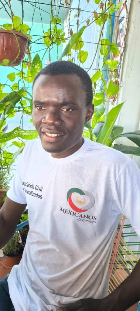 Wilson Charles, activista y defensor de los derechos de los naturalizados en Quintana Roo, para el especial “Historias de Playa”.