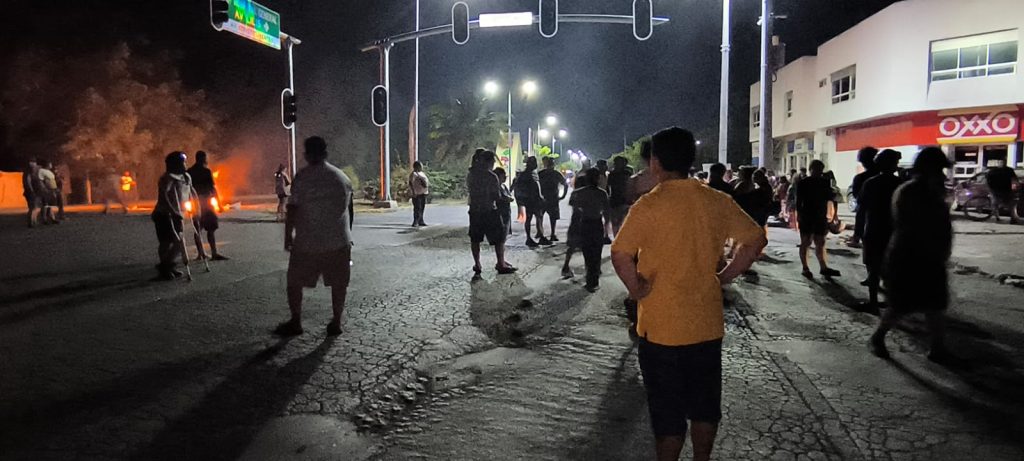 Estefanía Mercado buscará soluciones a los apagones en Playa del Carmen en mesa de trabajo con la CFE Riviera Maya.
