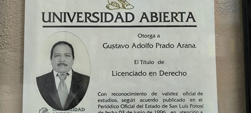 Gustavo Adolfo Prado Arana, el primer ministerial de Playa del Carmen cuenta cómo era la justicia antes del turismo: cadáveres, robos y caminos de terracería.