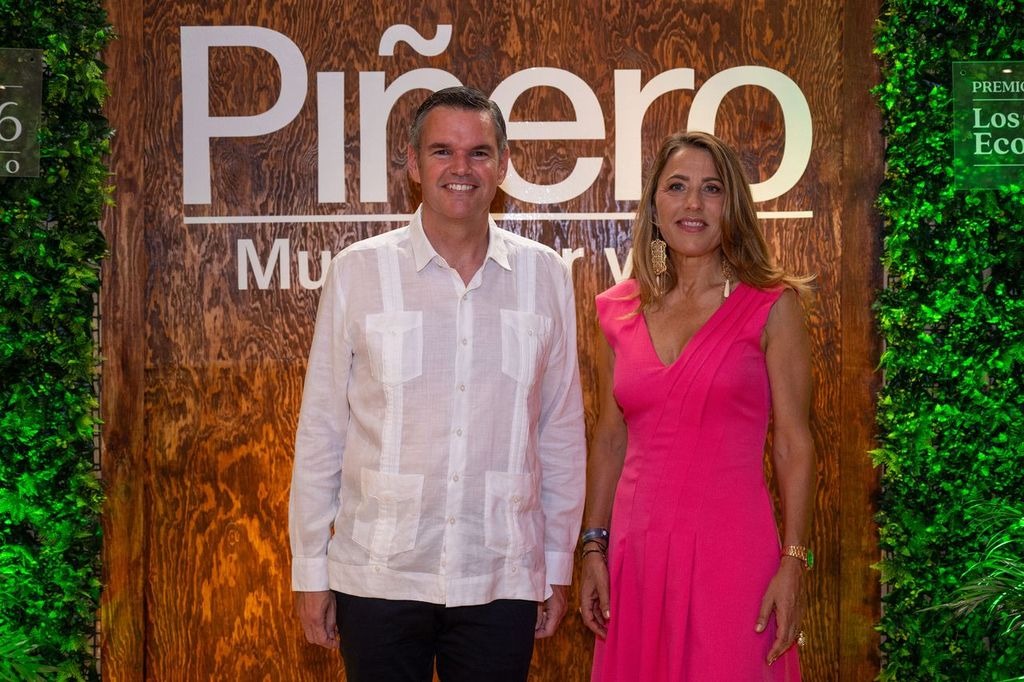 Encarna Piñero, Global CEO de Piñero y Andrés Roselló, Chief Sustainability Officer de Piñero.