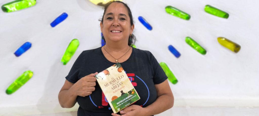 Rossy Vivanco, promotora cultural y fundadora de "Libros Libres" en Playa del Carmen.