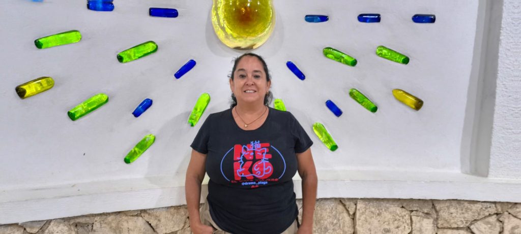 Rossy Vivanco, promotora cultural y fundadora de "Libros Libres" en Playa del Carmen.