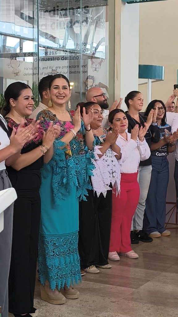 La tienda "Hecho en Playa" abrió sus puertas en la estación del Tren Maya de Playa del Carmen.