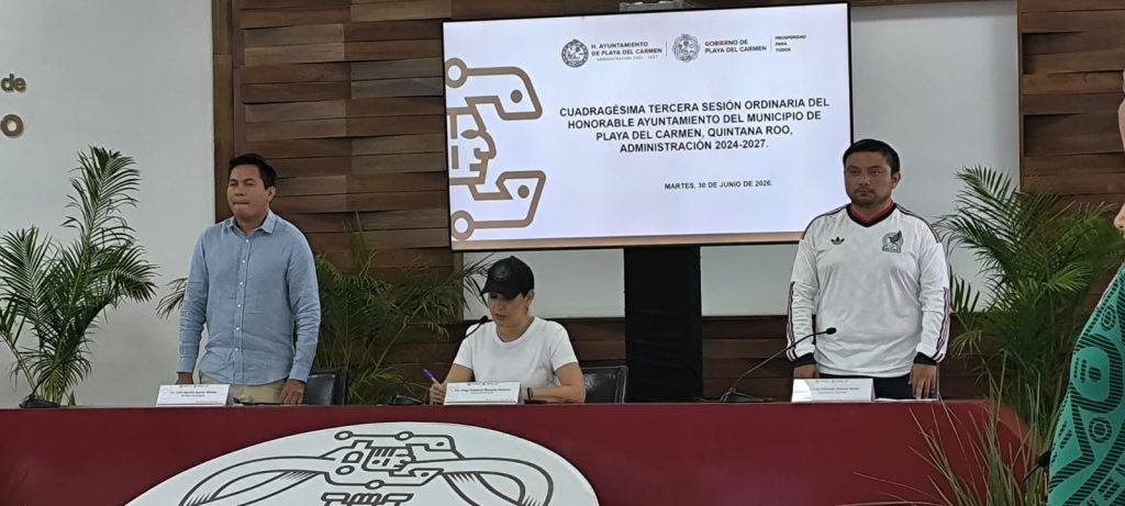 Camiones de transporte público exhibirán el Violentómetro para combatir la violencia contra las mujeres en Playa del Carmen.