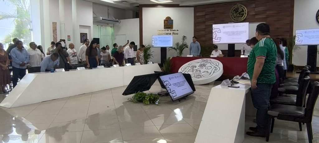 Camiones de transporte público exhibirán el Violentómetro para combatir la violencia contra las mujeres en Playa del Carmen