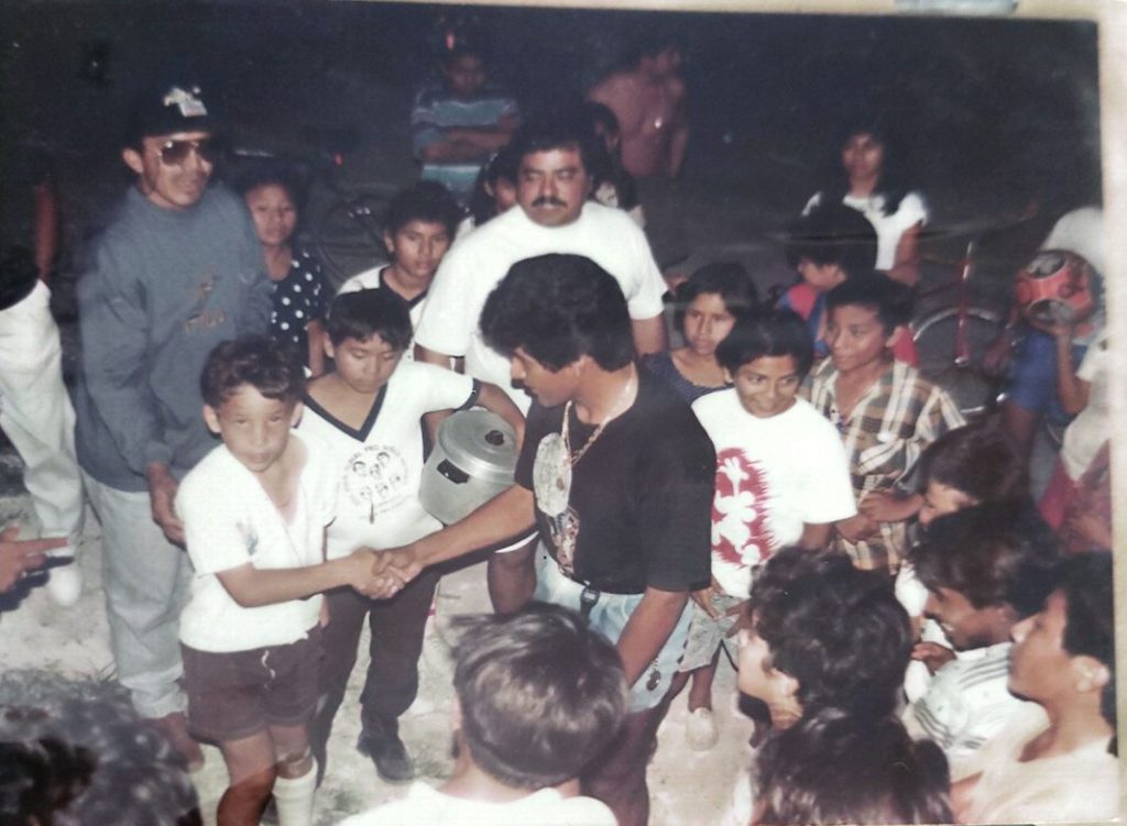 José Alfredo Toledo Medina, hijo de Chano Toledo, preside el grupo cívico-político "28 de Julio" en Playa del Carmen.
