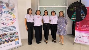 Integrantes de Samchak Kukulkán entrenan en Puerto Aventuras rumbo al festival de canotaje en Brasil.
