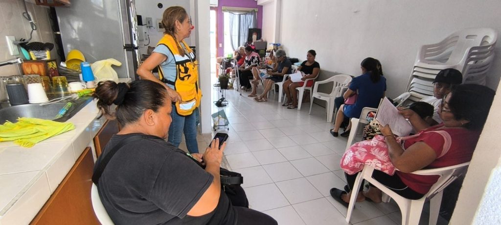 Vecinos reciben Ecografía Doppler gratuita en Playa del Carmen como parte de la campaña de salud del Club de Leones y EME.