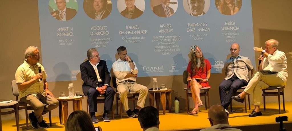 Autoridades, empresarios y activistas se reunieron en Cozumel Vivo Fest para impulsar acuerdos ambientales en la isla.