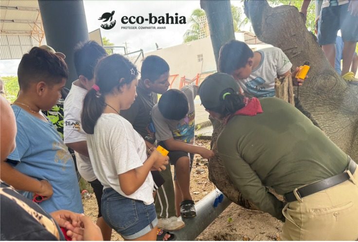 Niñas y niños de Chemuyil participan en el taller ambiental impulsado por Eco-Bahía.