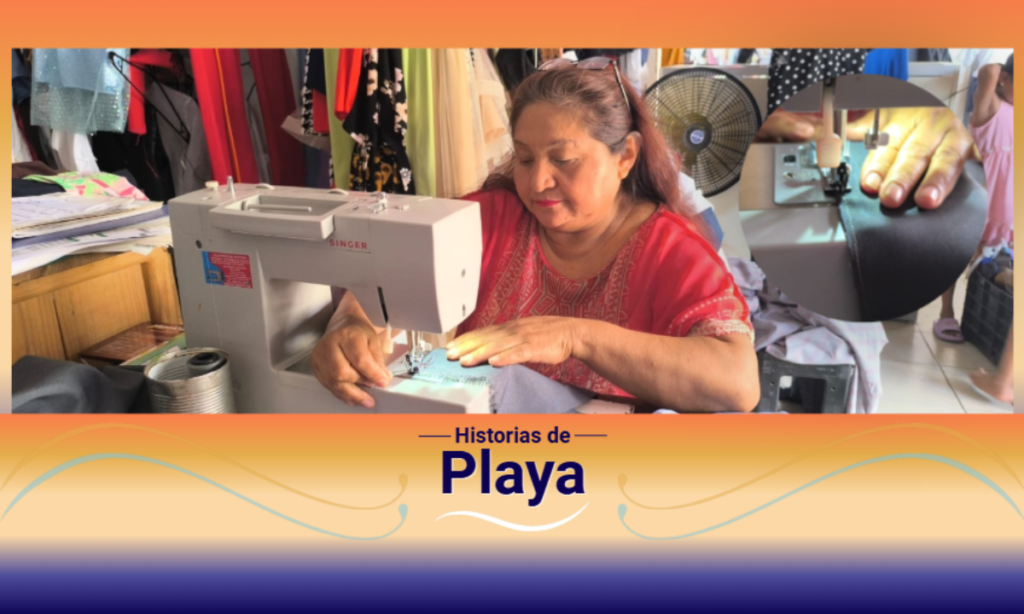 Mary, costurera de Playa del Carmen, en su local del mercado Colosio.