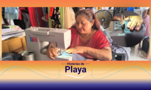 Mary, costurera de Playa del Carmen, en su local del mercado Colosio.